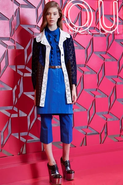 Look 27